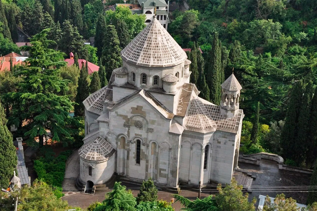 Храм Рипсиме в Ялте